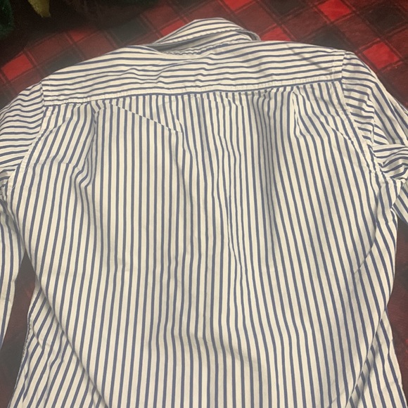 Holliester XS - Picture 3 of 3